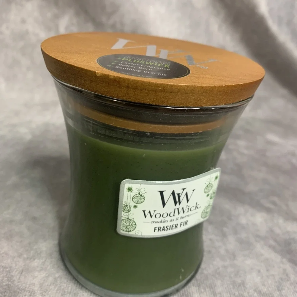 WoodWick Frasier Fir Medium‎ Hourglass Candle 9.7 oz Crackles as it Burns NEW